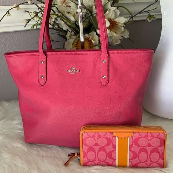Coach Pink Tote Bag & Wallet - Picture 1 of 10